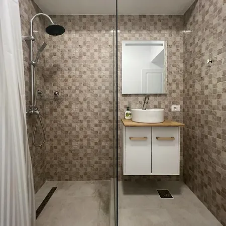 Uzina De Pizza Apartments *